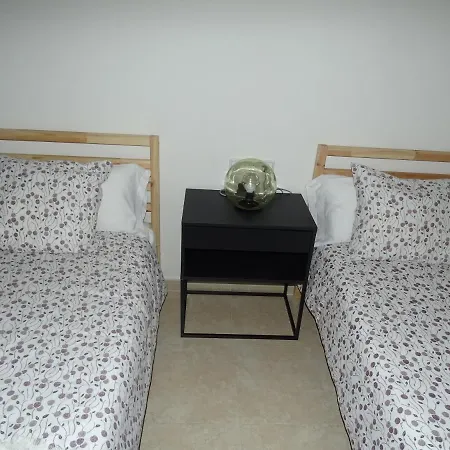 Piscina Viena Apartment Roses