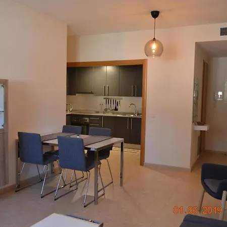 Apartment Piscina Viena